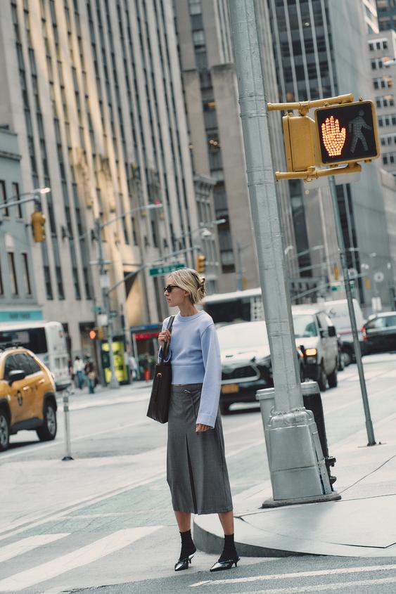 Cropped Knit Sweater with Wide Sleeves - Image 13