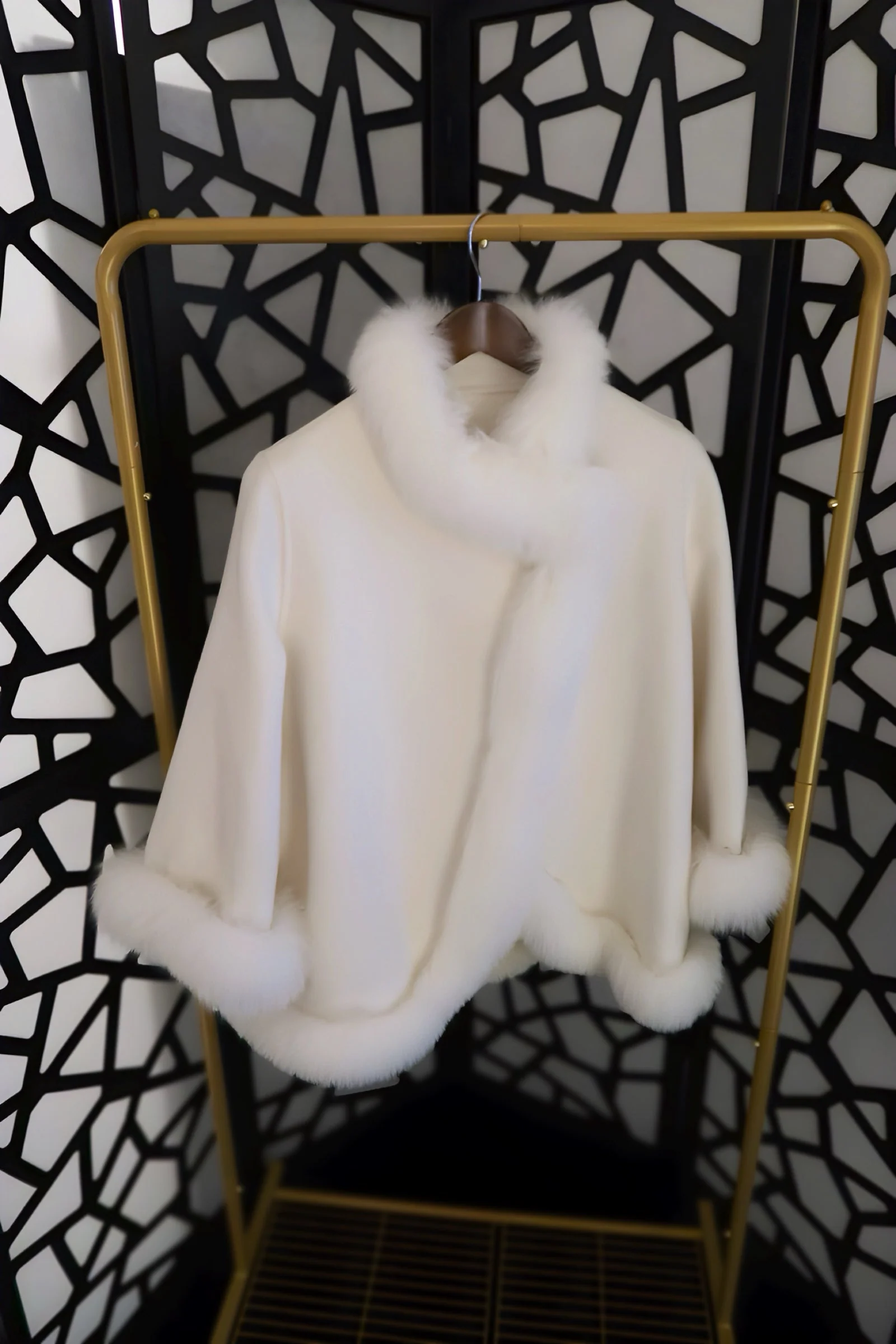 Fur Collar & Cuffs Cashmere Coat - Image 7