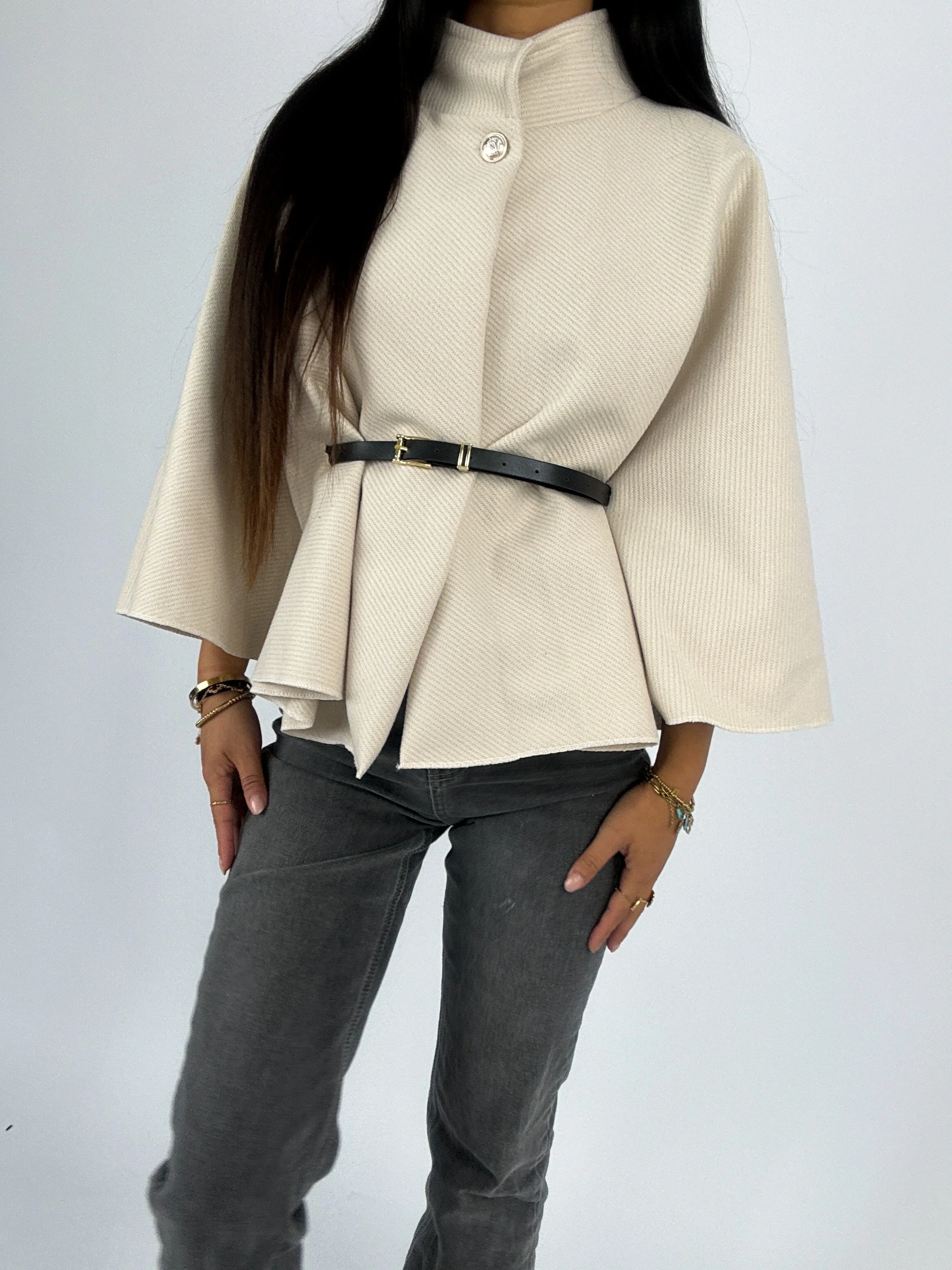 PONCHO Jacket - Image 4