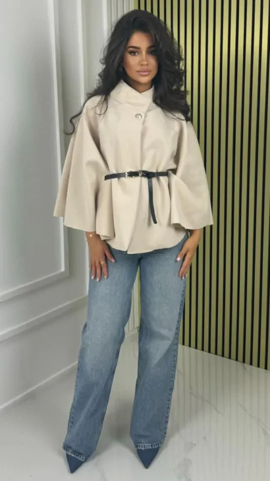 PONCHO Jacket - Image 6